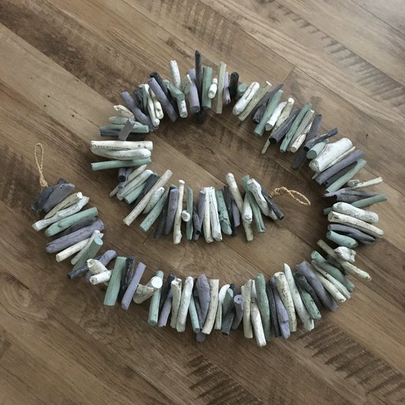 Handmade Drift Wood and Rope Garland - Picture 9 of 10